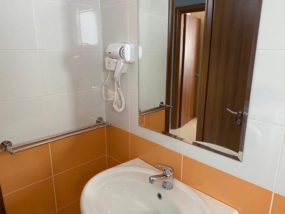 Apartamente Oslo Vlore Bagian luar foto