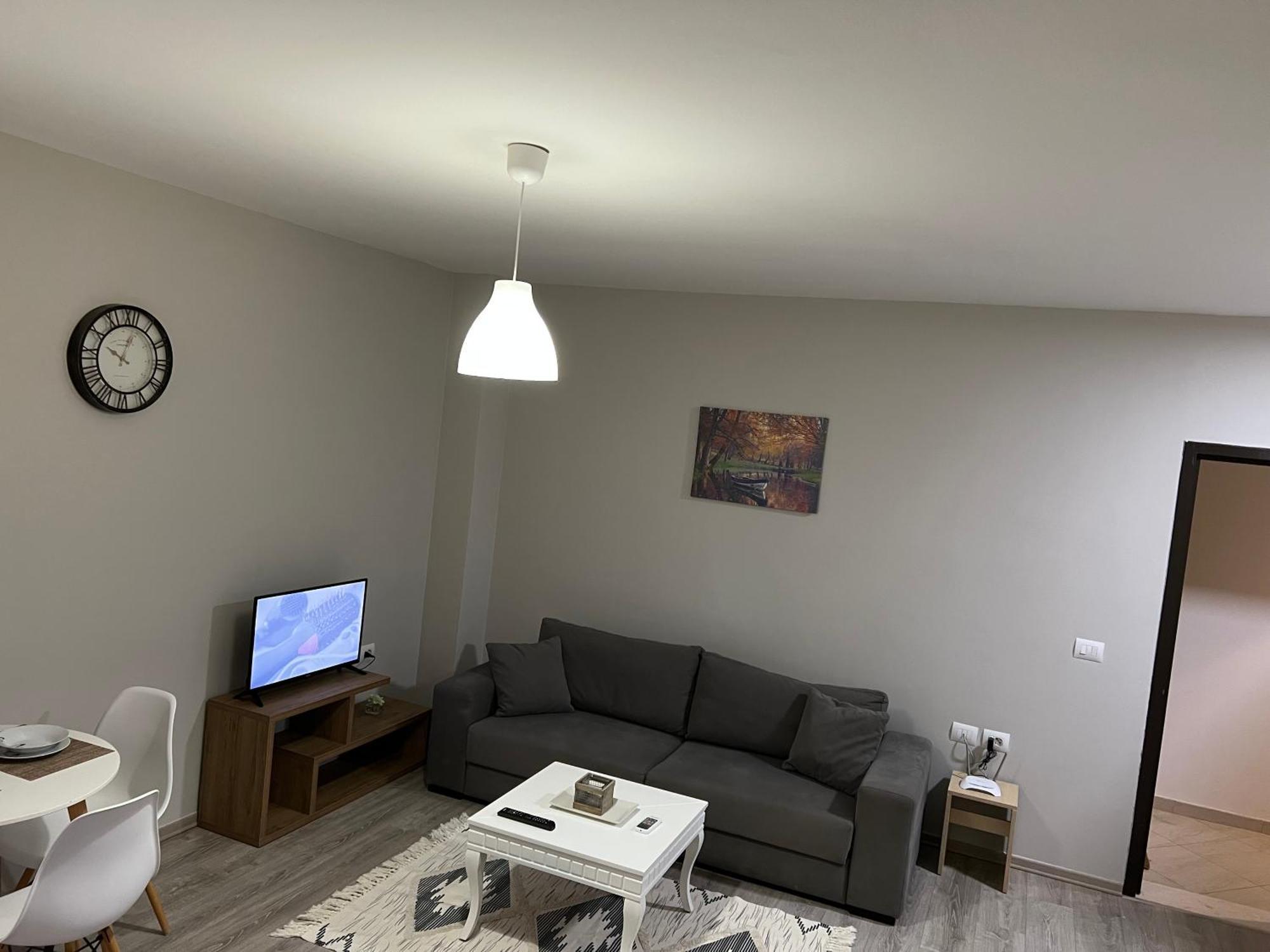 Apartamente Oslo Vlore Bagian luar foto